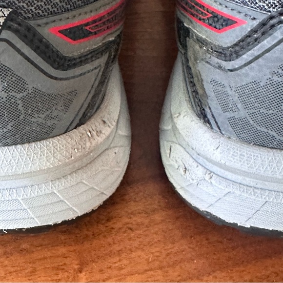 ASICS Men's Gel-Venture 7, Gray With Black And Red Accents. Size Extra W… - Picture 11 of 16